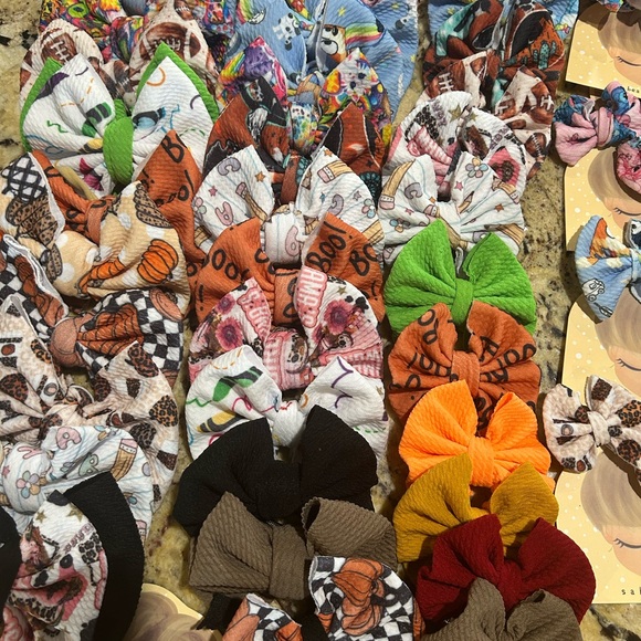 Handmade Bows - Picture 15 of 15